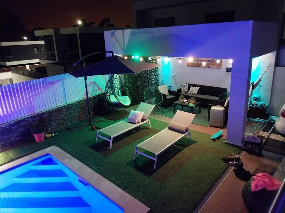 Valadares House Vila Corroios Exterior foto